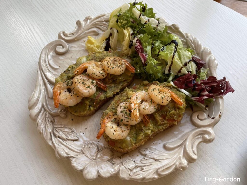 shrimp & avocado open sandwish